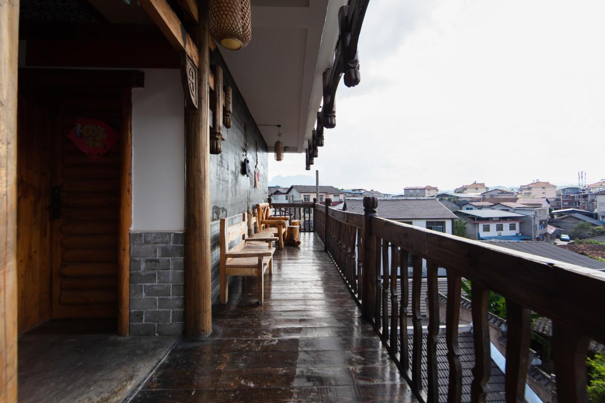 Butterfly Flowers Hotel 3*