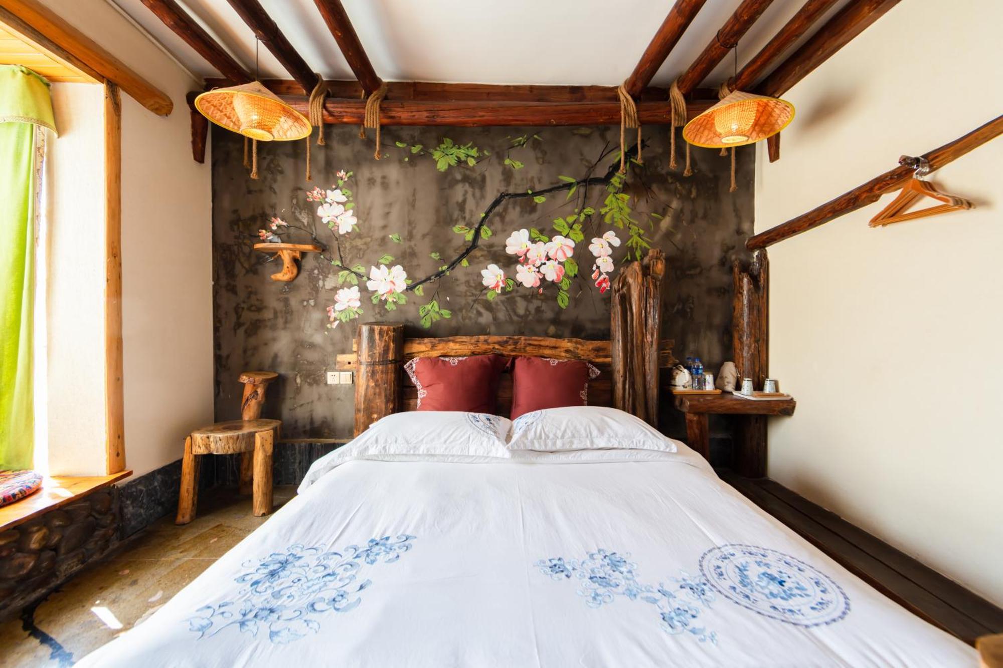 Hotel Butterfly Flowers 3*